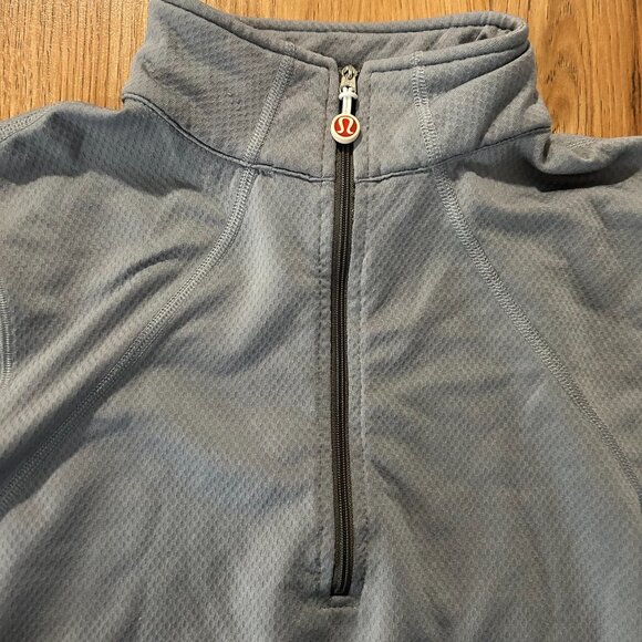Vintage Lululemon Grey 1/4 Zip Pullover Running Shirt Pocket Size 8 - Picture 3 of 8